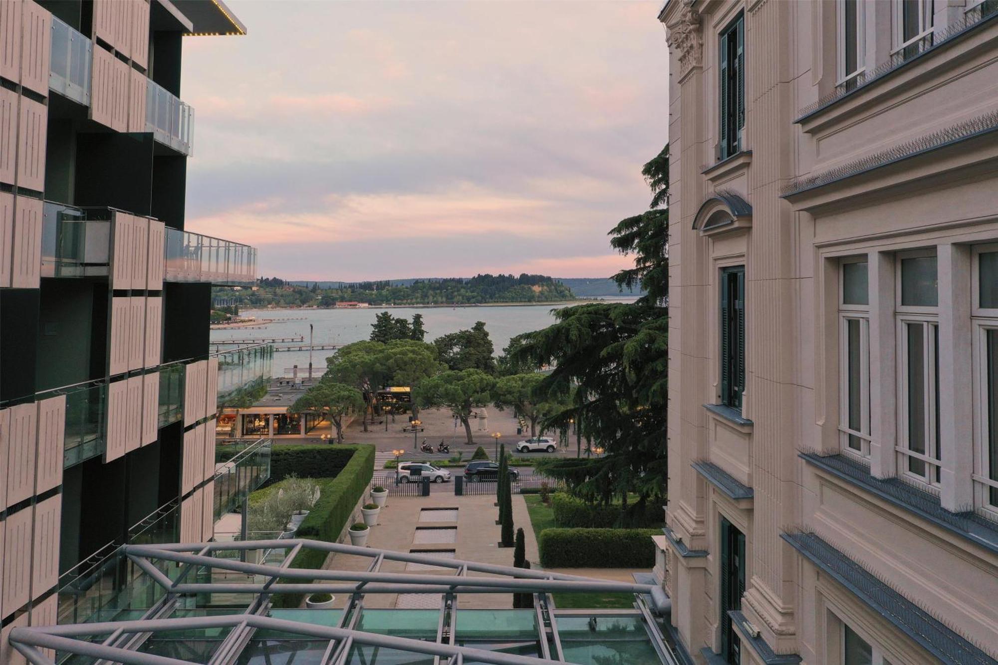 Hotel Kempinski Palace Portoroz Exterior photo
